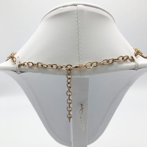 NWT AVA Statement Bib Necklace in Gold - Yellow - Picture 8 of 8